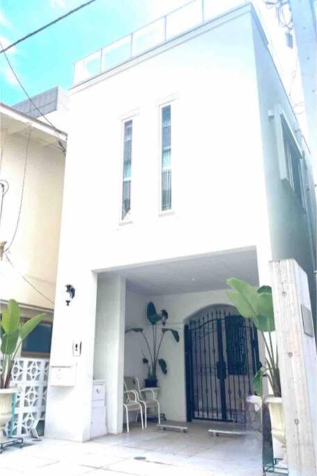 Small Villa Tokyo 渋谷まで2駅10分 青山一丁目駅徒歩3分一軒家ペット歓迎お子様歓迎駐車場あり6人までok Extérieur photo